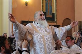 В день престольного праздника епископ Мстислав совержил Божественную Литургию в кафедральном Преображенском соборе города Тихвина