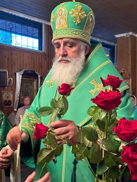 Епископ Мстислав совершил Всенощное бдение в Пикалево