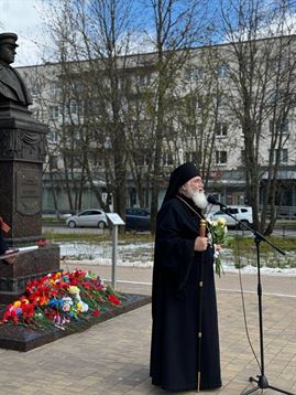 Епископ Мстислав принял участие в праздничных мероприятиях, посвященных Дню Победы