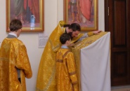 Преосвященнейший Мстислав, епископ Тихвинский и Лодейнопольский, совершил Божественную Литургию на подворье Введено-Оятского женского монастыря 