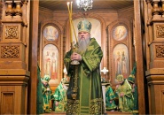 Епископ Мстислав сослужил митрополиту Варсонофию за Божественной литургией в Казанском храме Вырицы – 03.04.2023