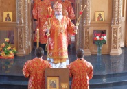 Преосвященнейший Мстислав, епископ Тихвинский и Лодейнопольский совершил Божественную Литургию в храме Рождества Пресвятой Богородицы г. Кириши.