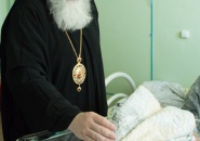 Епископ Мстислав посетил акушерское отделение Тихвинской межрайонной поликлиники