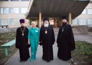 Епископ Мстислав посетил акушерское отделение Тихвинской межрайонной поликлиники