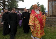 Преосвященнейший Мстислав, епископ Тихвинский и Лодейнопольский, совершил Божественную Литургию в пос. Ефимовский