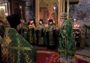 Преосвященнейший Мстислав, епископ Тихвинский и Лодейнопольский, совершил всенощное бдение в Успенском соборе Тихвинского Богородичного Успенского мужского монастыря