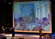 В Тихвинском городском дворце культуры прошел вечер, посвященный 15-летию возвращения Тихвинской Чудотворной иконы