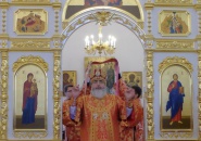 Преосвященнейший Мстислав, епископ Тихвинский и Лодейнопольский, совершил Божественную Литургию в Крестовоздвиженском соборе Тихвинского Успенского мужского монастыря