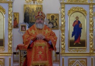 Преосвященнейший Мстислав, епископ Тихвинский и Лодейнопольский, совершил Божественную Литургию в Крестовоздвиженском соборе Тихвинского Успенского мужского монастыря