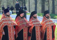 В День Победы 9 мая 2018 года Преосвященнейший Мстислав, епископ Тихвинский и Лодейнопольский принял участие в торжественно-траурных мероприятиях