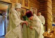 Преосвященнейший Мстислав,епископ Тихвинский и Лодейнопольский, совершил Божественную Литургию в с. Винницы 