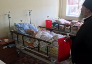 Епископ Тихвинский и Лодейнопольский Мстислав посетил Тихвинскую межрайонную больницу