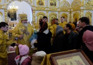 Преосвященнейший Мстислав, епископ Тихвинский и Лодейнопольский, совершил Божественную литургию в Крестовоздвиженском соборе Тихвинского Успенского монастыря