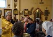 В Свято-Троицком храме г. Кириши состоялось посвящение в сестер милосердия