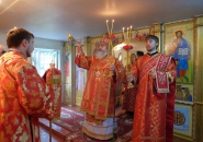 Преосвященнейший Мстислав, епископ Тихвинский и Лодейнопольский, совершил Божественную Литургию в г. Кировске
