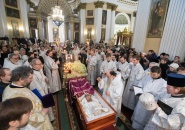 Митрополит Варсонофий совершил Божественную литургию и отпевание епископа Маркелла в Александро-Невской лавре