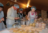 В Тихвинской епархии продолжает работу социальный проект «Народный обед»