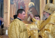 Преосвященнейший Мстислав, епископ Тихвинский и Лодейнопольский, совершил всенощное бдение в Успенском соборе Тихвинского Богородичного Успенского монастыря