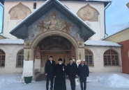 В Тихвинском монастыре прошла встреча епископа Тихвинского и Лодейнопольского Мстислава с сенаторами от Ленинградской области