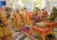 Митрополит Варсонофий совершил Божественную литургию в Новодевичьем монастыре