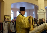 Преосвященнейший Мстислав, епископ Тихвинский и Лодейнопольский, совершил Божественную Литургию в храме Преображения Господня в Лигово
