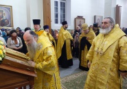 Митрополит Варсонофий совершил Всенощное бдение на подворье Александро-Свирского монастыря