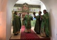 Преосвященнейший Мстислав, епископ Тихвинский и Лодейнопольский, совершил Божественную Литургию в Свято-Троицком Мартирия Зеленецкого мужском монастыре