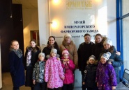 Учащиеся воскресной школы подворья Свято-Троицкого Александра Свирского мужского монастыря посетили Императорский фарфоровый завод