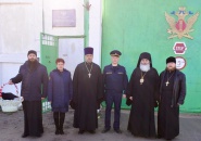 Епископ Тихвинский и Лодейнопольский Мстислав поздравил с праздником Пасхи заключенных СИЗО-2 г. Тихвина