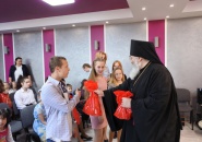 Епископ Тихвинский и Лодейнопольский Мстислав поздравил с праздником Пасхи воспитанников Детского дома г. Тихвина