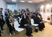 В библиотечном центре «ТЭФФИ» города Тихвина открылась фотовыставка инокини Ксении (Беловой)
